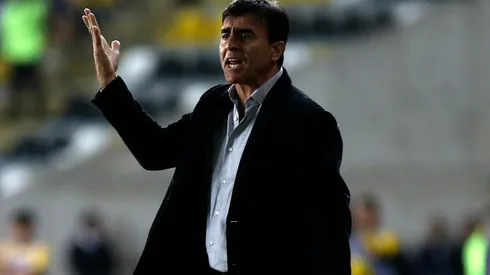Gustavo Quinteros inició ganando ante Coquimbo su proceso en la UC.