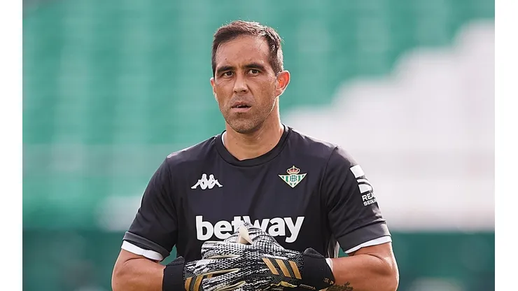 Bravo se perdió tres partidos de liga con el Betis y también el inicio de Eliminatorias.