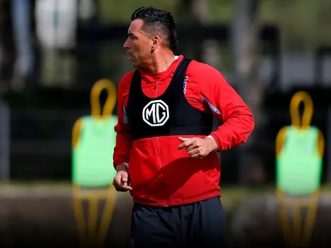 Gustavo Quinteros y el cómo ocupará a Esteban Paredes