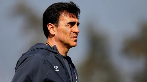 Gustavo Quinteros tendrá solo tres días de entrenamiento antes de su debut.
