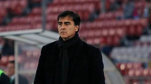 Quinteros llega hoy a Chile para asumir la dirección técnica de Colo Colo.