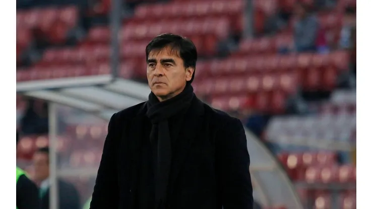 Quinteros llega hoy a Chile para asumir la dirección técnica de Colo Colo.