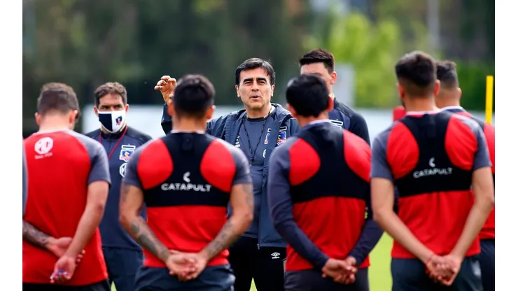 Quinteros dirigió su primera práctica y aseguró estar feliz con lo que tiene.