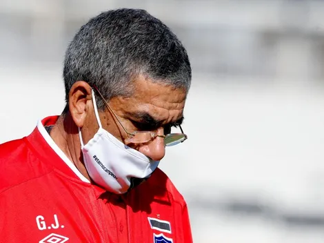 Oficial: Gualberto Jara no sigue como DT de Colo Colo