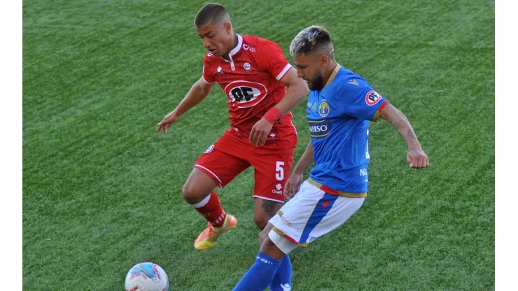 La UC golea a la U por 3-0