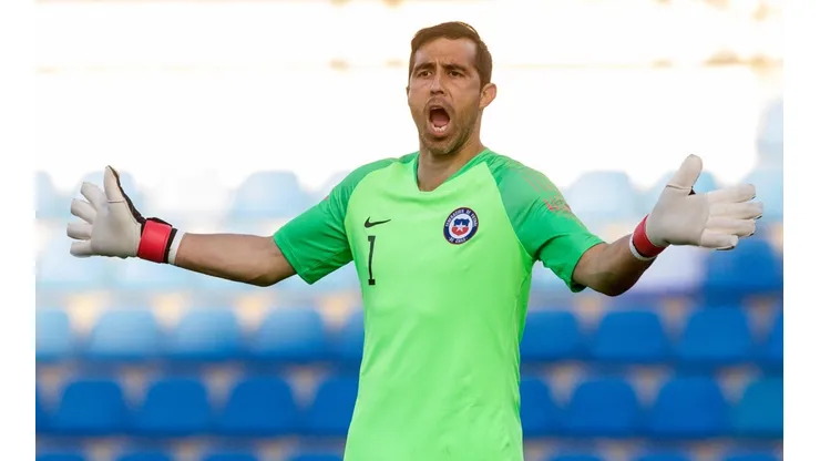 Claudio Bravo ausente en la Roja