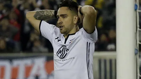 Dos CV han llegado a las oficinas de Blanco y Negro