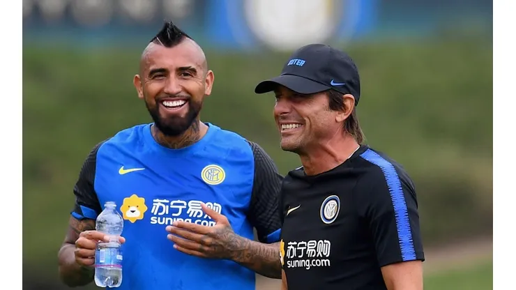 Conte se reencontró por fin con Arturo Vidal y puede hacerlo debutar este sábado.