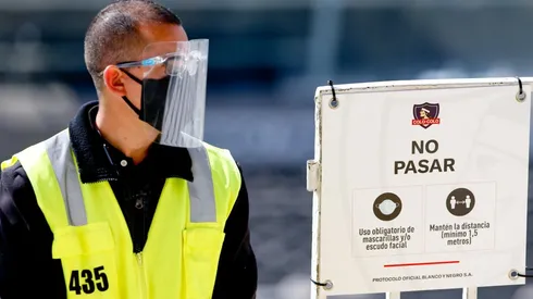 Colo Colo ante Antofagasta fue suspendido ante la presencia del covid-19.