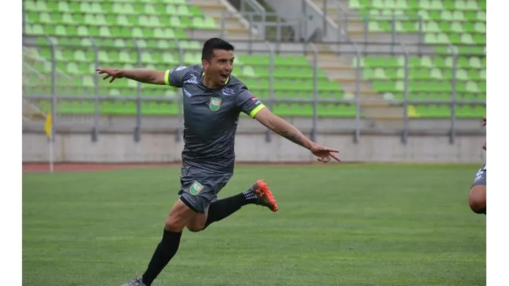 Golazo de Gonzalo Fierro en Colina