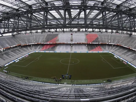 La atípica cancha sintética que espera a Colo Colo en Brasil