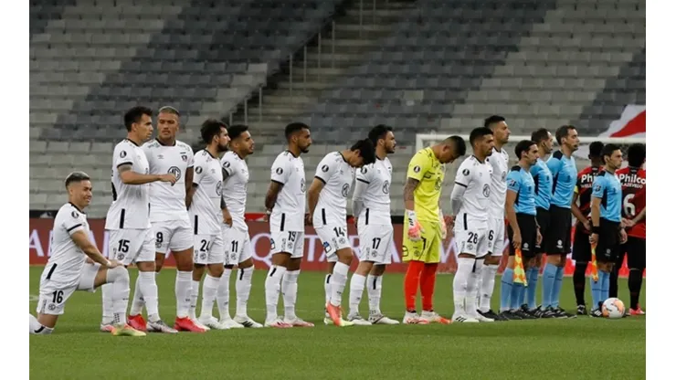 Colo Colo mostró una triste imagen en su visita a Athletico Paranaense