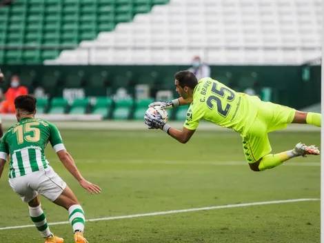 Claudio Bravo vuelve a dejar su arco en cero y es puntero junto al Betis