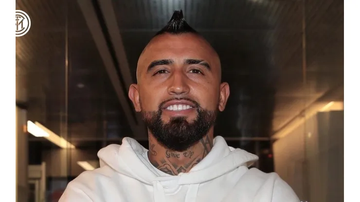 Inter de Milán anunció a Vidal.