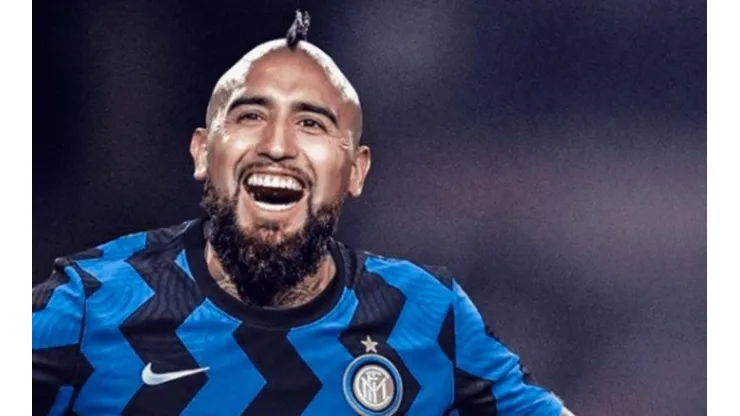 Arturo Vidal arriba por dos años al Inter de Milán.