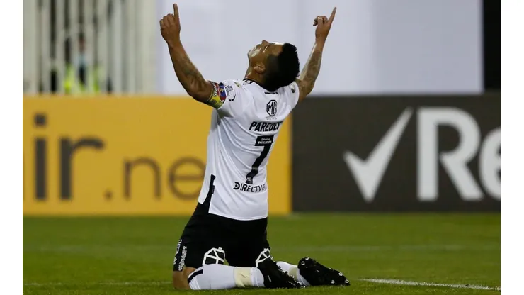 Esteban Paredes va por el récord