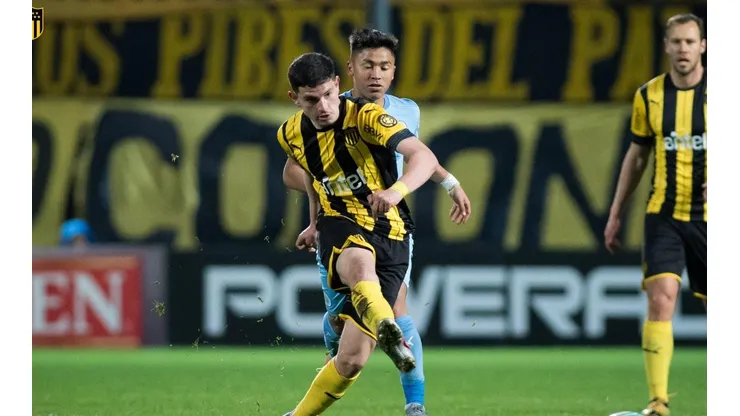 Peñarol, rival de Colo Colo