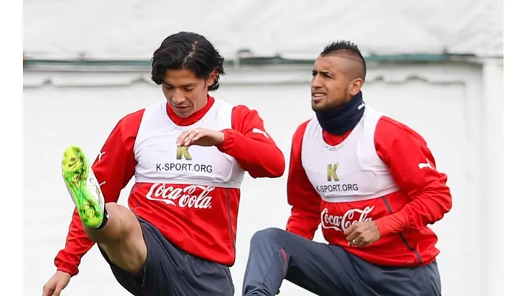 Vidal alienta a su "hermano" Matías desde España