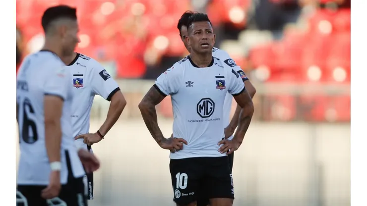Leonardo Valencia es Tendencia en Twitter y los hinchas piden su salida