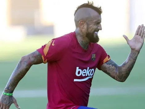 Vidal entrena por primera vez con Koeman en Barcelona