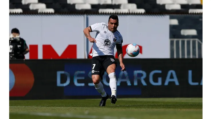 Esteban Paredes va por el récord de Carlos Caszely