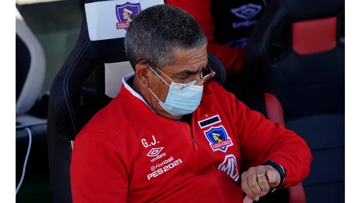 Gualberto Jara defiende a Paredes