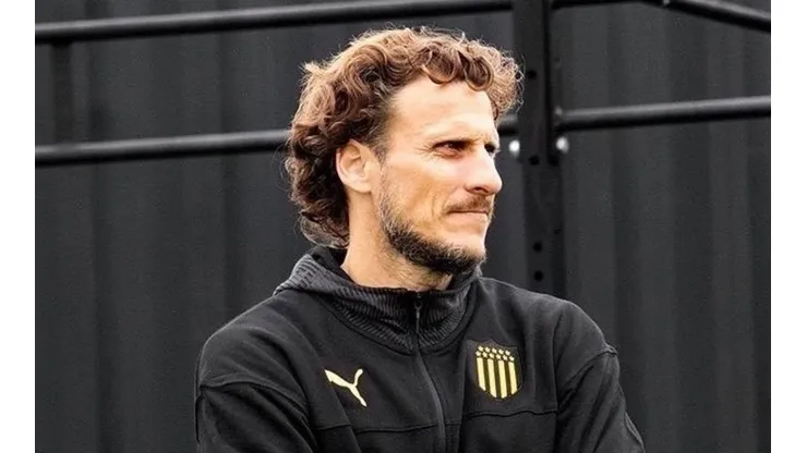 Forlán apenas dirigió 11 partidos en Peñarol.
