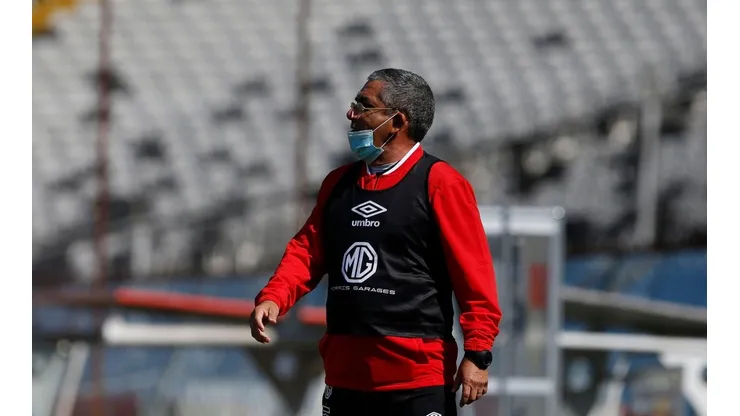 Colo Colo se reestrenó con derrota en el Estadio Monumental