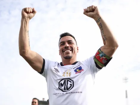 Paredes y Carmona fueron probados en el equipo titular de Colo Colo