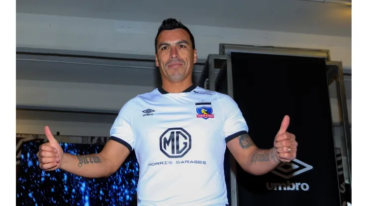 Este lunes se debiera definir la nueva marca de camiseta