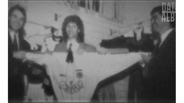 Entre 1993 y 1995 fue la última vez que Adidas vistió a Colo Colo.