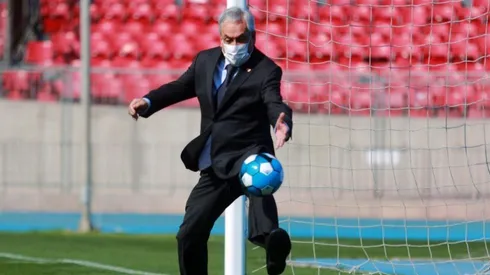Sebastián Piñera no pudo hacer mucho como arquero