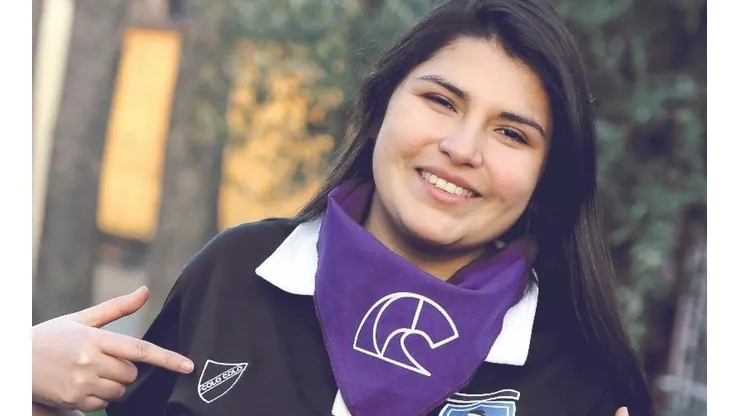 Alondra comenzó a apoyar más al equipo femenino del Cacique.