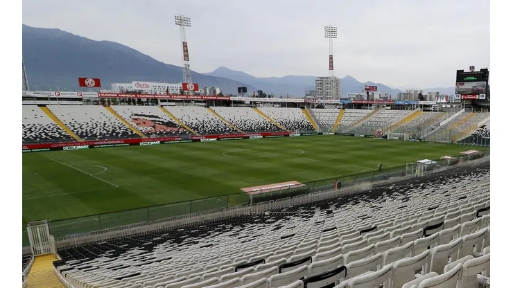 Hasta bien entrado el 2021 estarían los estadios sin público.