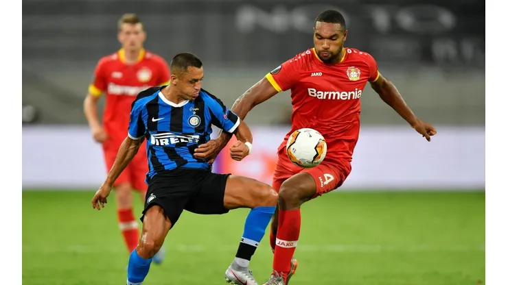 Alexis entró a buen nivel contra el Leverkusen