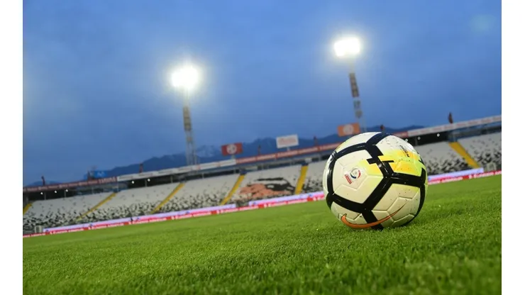 Colo Colo deberá jugar sin público por tiempo indefinido