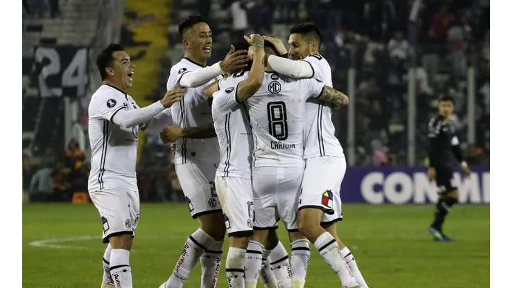 Colo Colo derrotó 1-0 a Corinthians por los octavos de final ida de la Copa Libertadores