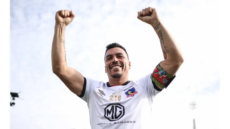 Esteban Paredes sueña con retirarse a estadio lleno