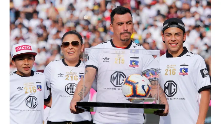 Esteban estuvo con los más cercanos celebrando en su hogar.