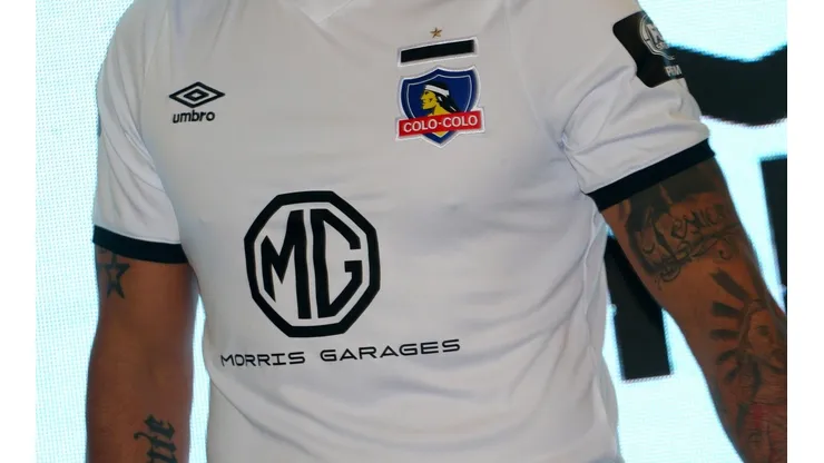 Umbro no está dispuesto a perder a Colo Colo