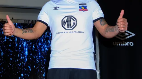 Umbro dejará de vestir a Colo Colo en diciembre