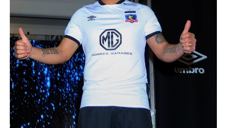 Umbro dejará de vestir a Colo Colo en diciembre