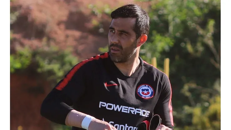 Claudio Bravo sorprendió a sus admiradores