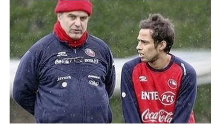 Valdivia llenó de flores al técnico rosarino