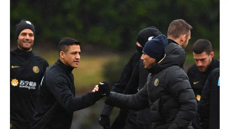 Antonio Conte espera contar con Alexis en Europa League