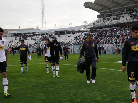 Los complicados días de Colo Colo el 2013: "Nos tiraban hamburguesas a la banca"