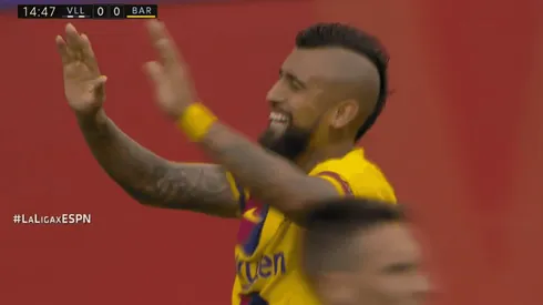 Arturo Vidal pone en ventaja a Barcelona en su visita a Valladolid