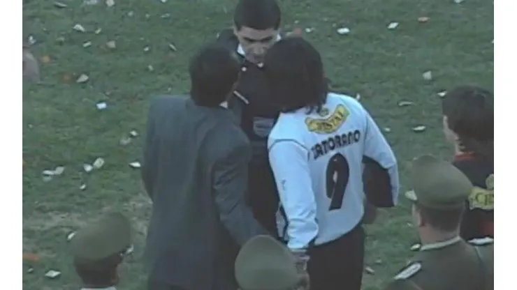 Zamorano reaccionó de la peor forma contra Charlos Chandía.