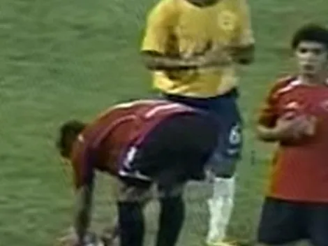 Flores cuenta la firme por el penal que peleó con Vidal: "Me hice el enojado"