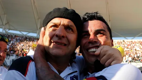 Mosa y Paredes celebrando juntos la estrella 32